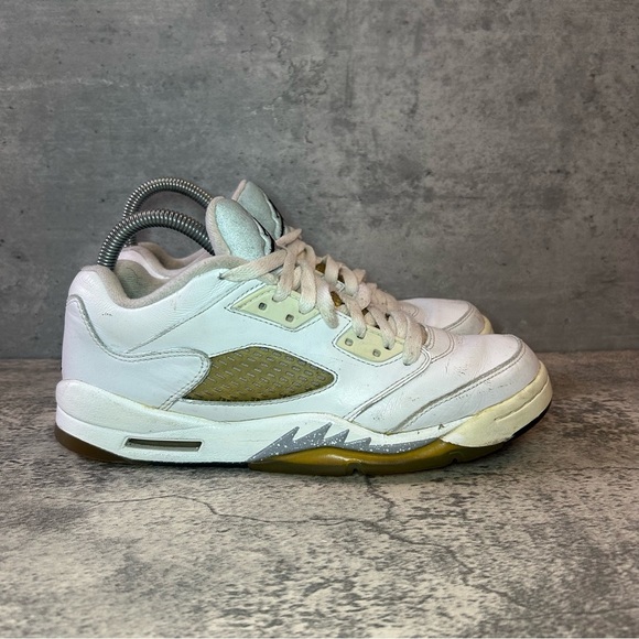 Nike Air Jordan 5 Low 'White Metallic' Sneakers Womens sz 8.5 - peeling - Picture 1 of 8